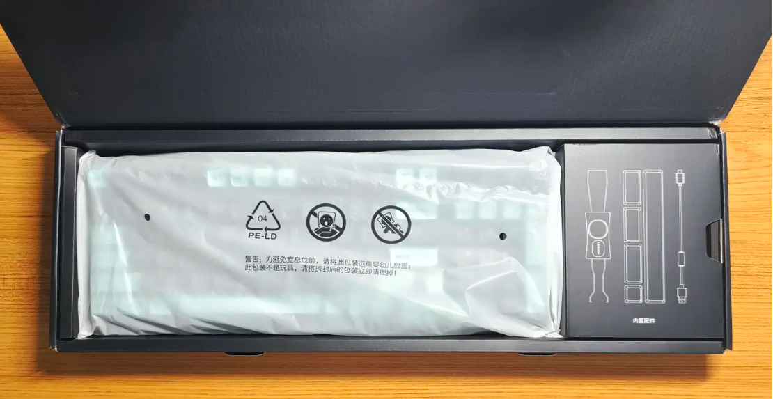 079kwuoylcg6fpeu3qa1zkn7etag9h070749.png